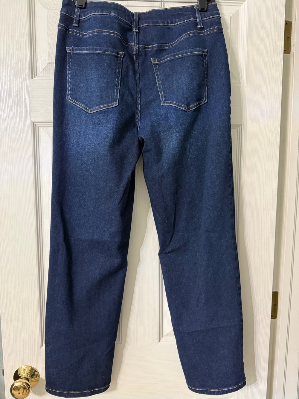 Time and True Straight-Leg Jeans - Picture 2 of 5